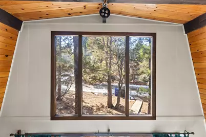 189 Moreno Ln Lane, Sugarloaf, CA 92386 - Photo 19