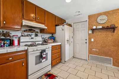 8554 San Gorgonio Place, Rancho Cucamonga, CA 91730 - Photo 11