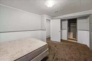 39148 Rim of the World Dr, Fawnskin, CA 92333 - Photo 17