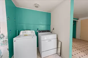 39148 Rim of the World Dr, Fawnskin, CA 92333 - Photo 25