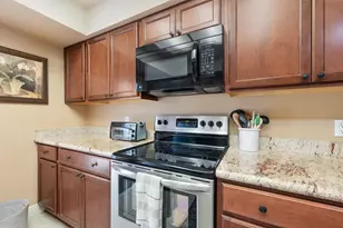 203 Desert Falls Dr E, Palm Desert, CA 92211 - Photo 23