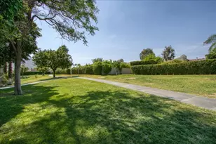 2995 Sundance Cir E, Palm Springs, CA 92262 - Photo 35