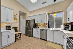 69523 Las Camelias, Cathedral City, CA 92234 - Photo 11