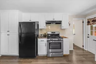1017 W Rainbow Blvd, Big Bear City, CA 92314 - Photo 11