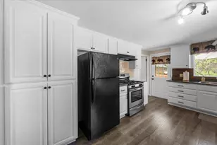 1017 W Rainbow Blvd, Big Bear City, CA 92314 - Photo 9