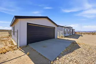 1184 Lear Ave, 29 Palms, CA 92277 - Photo 9