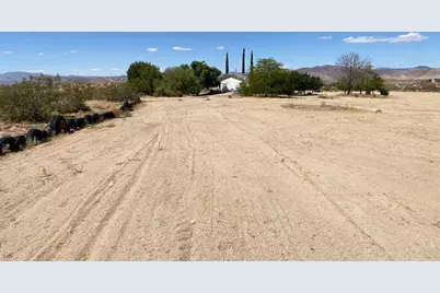 5056 Lazy Lane, Johnson Valley, CA 92285 - Photo 13