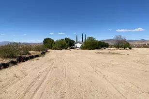 5056 Lazy Ln, Johnson Valley, CA 92285 - Photo 13