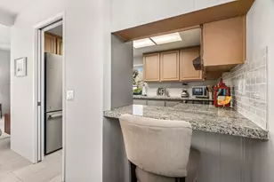 657 N Palomar Circle, Palm Springs, CA 92262 - Photo 11