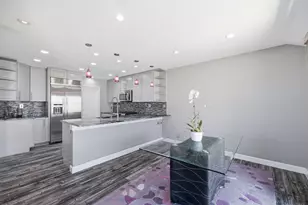 7895 Shell Cir, Huntington Beach, CA 92648 - Photo 11