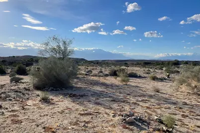 28981 Desert Charm Road, Desert Hot Springs, CA 92241 - Photo 11
