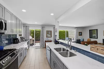 35560 Paseo Circulo E, Cathedral City, CA 92234 - Photo 17