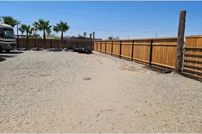 2872 Crystal Lake Avenue, Thermal, CA 92274 - Photo 33