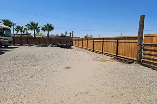 2872 Crystal Lake Ave, Thermal, CA 92274 - Photo 33
