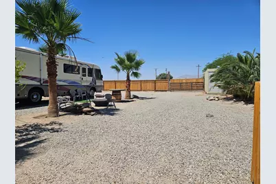 2872 Crystal Lake Avenue, Thermal, CA 92274 - Photo 33