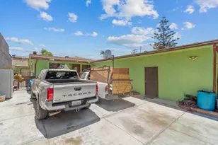 2930 W Florence Ave, Los Angeles, CA 90043 - Photo 23