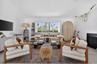 1055 E Louise Drive, Palm Springs, CA 92262 - Photo 11