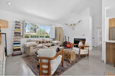 1055 E Louise Drive, Palm Springs, CA 92262 - Photo 13