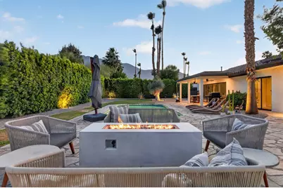 1055 E Louise Drive, Palm Springs, CA 92262 - Photo 1