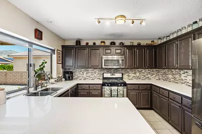 64574 Brae Burn Avenue, Desert Hot Springs, CA 92240 - Photo 11