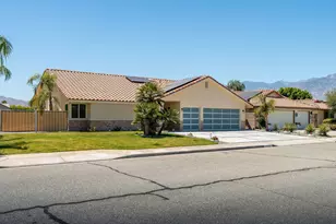67727 Diane Ln, Cathedral City, CA 92234 - Photo 5