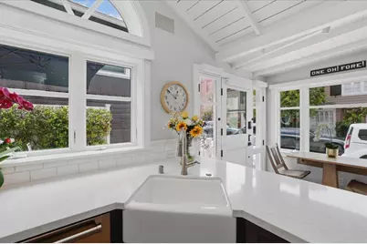 104 Onyx Avenue, Newport Beach, CA 92662 - Photo 21