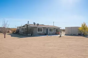 2467 Sand Dr, Landers, CA 92285 - Photo 7