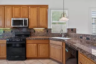 43391 St Andrews Dr, Indio, CA 92201 - Photo 9