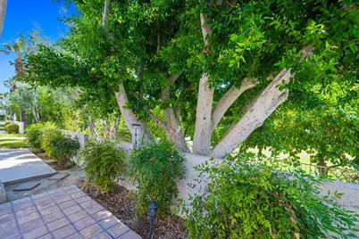 130 Desert Falls Drive E, Palm Desert, CA 92211 - Photo 29