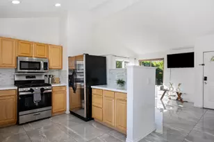 3272 N Mica Dr, Palm Springs, CA 92262 - Photo 5