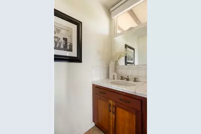 3756 Clayton Avenue W, Los Angeles, CA 90027 - Photo 19