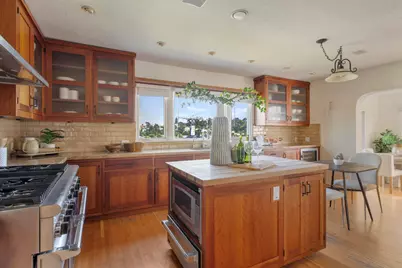 3756 Clayton Avenue W, Los Angeles, CA 90027 - Photo 13