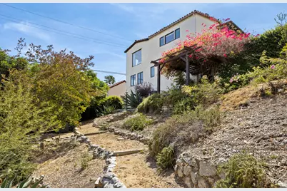 3756 Clayton Avenue W, Los Angeles, CA 90027 - Photo 39