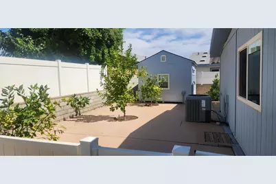 38110 Story Creek Drive, Palm Desert, CA 92260 - Photo 19