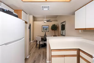 505 S Farrell Drive #D18, Palm Springs, CA 92264 - Photo 9