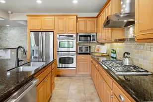 16 Lake Mendocino Dr, Rancho Mirage, CA 92270 - Photo 11