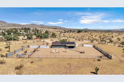 56625 Lowe Avenue, Yucca Valley, CA 92284 - Photo 5