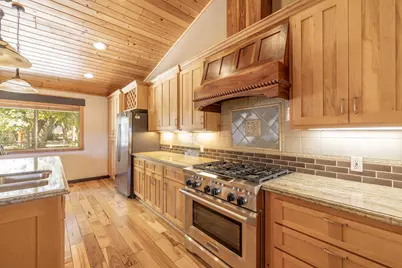 661 Cedar Glen Drive, Big Bear City, CA 92314 - Photo 13