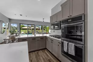 93 Kavenish Dr, Rancho Mirage, CA 92270 - Photo 9