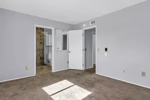 266 E Via Escuela, Palm Springs, CA 92262 - Photo 17