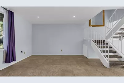 266 E Via Escuela #G, Palm Springs, CA 92262 - Photo 3