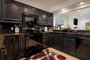 191 Desert Falls Dr E, Palm Desert, CA 92211 - Photo 9