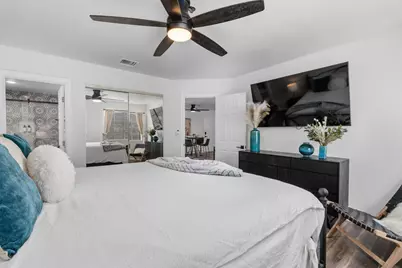 2700 Lawrence Crossley Road #105, Palm Springs, CA 92264 - Photo 19