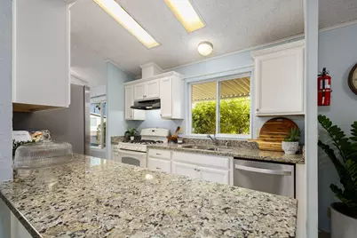 73450 Country Club Drive #33, Palm Desert, CA 92260 - Photo 3