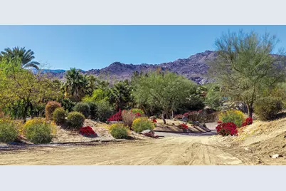 1036 Vale Crest, Palm Desert, CA 92260 - Photo 5