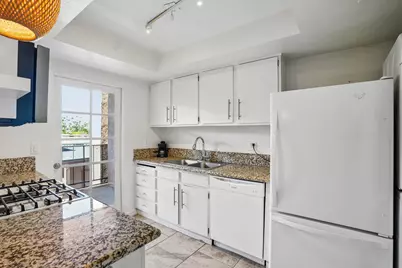 400 N Sunrise Way #228, Palm Springs, CA 92262 - Photo 9