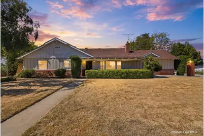 230 E Sunset Drive N, Redlands, CA 92373 - Photo 1