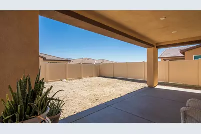 11596 S Crescent Street, Desert Hot Springs, CA 92240 - Photo 27