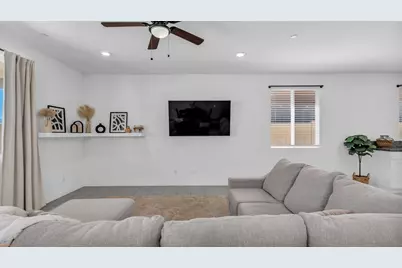 11596 S Crescent Street, Desert Hot Springs, CA 92240 - Photo 11
