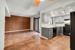 5301 E Waverly Dr, Palm Springs, CA 92264 - Photo 11